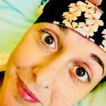 Nadia Toffa Instagram - Eccomi qui! Con tutta la voglia del mondo di tornare a #leiene. Ci siamo quasi, la vostra energia e il vostro affetto mi arrivano dritti al cuore e mi danno una carica pazzesca. È per questo che vorrei ringraziarvi tutti uno per uno, voi datemi una mano e passate parola 😜. Manca poco, anche se non sarà stasera, ma giuro che ci rivediamo presto presto presto, aspettatemi ✌🏻