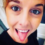 Nadia Toffa Instagram – Tanta allegria stamattina e un po’ di stupidera 🤪 Che sia una buona giornata! Facciamo in modo che lo sia 🙃 #baci #ingiroperlavoro #leiene #chesiaunabuonagiornata #linguaccia #visorridodicuore ♥️ Padova Centro