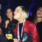 Nadia Toffa Instagram - Eccomi qua!!! Molesta ma tanto allegra!!! 🙃🙂 #buonagiornataatutti #leiene #sentirsifelici #civediamodomani #saramacosastavodicendo #graziedellavecchiafoto
