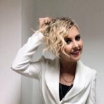 Nadia Toffa Instagram - Buongiorno amici adorati! Ieri super puntata a #leiene look rock’n’roll Grazie al dream team composto da @antonellafrazzetta @letibric @davidvanchieri un Grazie a voi di esserci sempre. Buona giornata a tutti