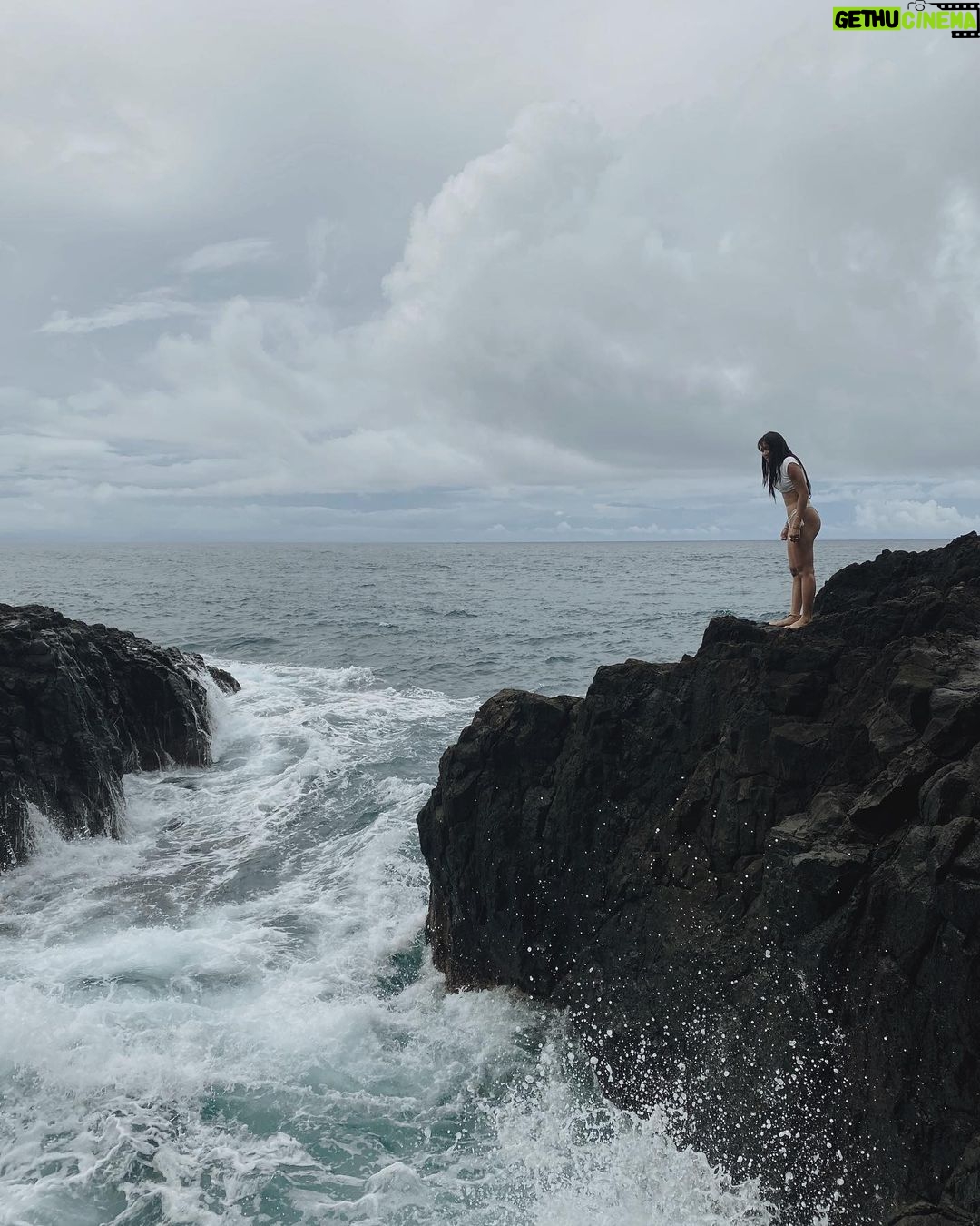 Nadine Lustre - 652.5K Likes - island things