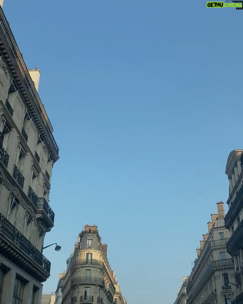 Nadine Lustre Instagram - Paris through the lens of my #OPPOReno10Series5G. experience the latest #ProPowerInPortrait from #ThePortraitExpert! Available now on all @oppophilippines store near you! Paris, France