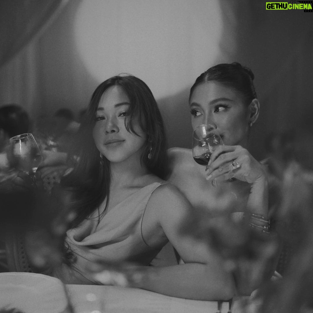 Nadine Lustre Instagram - A Twilight Soiree by @maisonbukanawines. Im overflowing with gratitude for everyone who joined and made the night so so special. salut to @kevin_charuel of @the_tasting_club, our sommelier maestro and @aaronisip @balaipalma for creating beautiful plant-based dishes, that went perfectly with our wines. special thanks to @iambobbiethegreat, @niceprintphoto, @gideonhermosa @houseofhermosaph, @kondwi.ph and @shoprentgala for being integral to this memorable evening. and finally a huge shoutout to the legends @kissthegirlevents and @coolgirlprojects, @littleknickii, @marchikins, @coasterjm and @mhay_earnshaw whom I collaborated closely for this project. Im still in awe of how we not only pulled this one off but exceeded our expectations 🍷 Kondwi PH