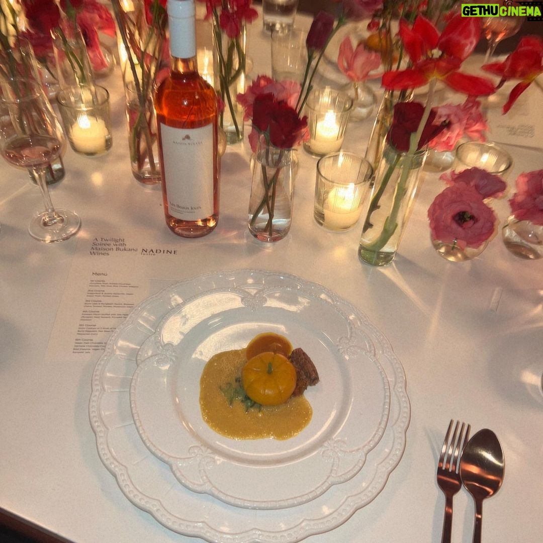 Nadine Lustre Instagram - A Twilight Soiree by @maisonbukanawines. Im overflowing with gratitude for everyone who joined and made the night so so special. salut to @kevin_charuel of @the_tasting_club, our sommelier maestro and @aaronisip @balaipalma for creating beautiful plant-based dishes, that went perfectly with our wines. special thanks to @iambobbiethegreat, @niceprintphoto, @gideonhermosa @houseofhermosaph, @kondwi.ph and @shoprentgala for being integral to this memorable evening. and finally a huge shoutout to the legends @kissthegirlevents and @coolgirlprojects, @littleknickii, @marchikins, @coasterjm and @mhay_earnshaw whom I collaborated closely for this project. Im still in awe of how we not only pulled this one off but exceeded our expectations 🍷 Kondwi PH