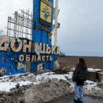Nadya Dorofeeva Instagram - Перше, що мені сказали хлопці, яким ми передали першу партію дронів ще місяць тому, що ці дрони ВЖЕ знищили купу ворожої техніки. Сьогодні ми довезли другу партію ( 35 дронів ). Загалом вже передали 91 fpv дронів, на які ми з вами зібрали разом 2 МЛН грн! Така кількість закриває потреби ВСЬОГО на тиждень, що означає , що ми повинні й надалі бути корисними та активно донатити. Отож , любі, побувавши сьогодні на Донеччині, я розумію, що ці емоції повинен відчути кожен цивільний. По-перше, поспілкувавшись з нашими захисниками і захисницями, відчуваєш неймовірну гордість і спокій. По-друге, нереальне бажання бути корисним, бо кожен свідомий українець має розуміти: якщо ти не там, то допомагай чим можеш. Дякую за цей день. @shields_ukraine Незабаром оголошу новий збір для наших воїнів🙌