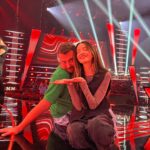 Nadya Dorofeeva Instagram - Перші два епізоди «Голосу країни-13» мають неймовірно високі рейтинги, дякую вам, що дивитесь та підтримуєте🤍 Ми всі сприймаємо цей сезон зовсім по-іншому 💔 Скоро я трохи ближче познайомлю вас з учасниками своєї команди, а поки, ділюсь з вами бекстейджем🫶🏼