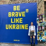 Nadya Dorofeeva Instagram - Freedom blue, energizing yellow @i_see_ua_flag everywhere 🇺🇦 З Днем Державного прапора України!