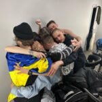 Nadya Dorofeeva Instagram - Freedom blue, energizing yellow @i_see_ua_flag everywhere 🇺🇦 З Днем Державного прапора України!