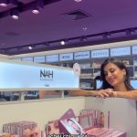 Nah Cardoso Instagram - Hoje rolou a inauguração da nova loja física da @belezanaweb a maior e melhor curadoria do país aqui no RJ no Barra Shopping e também o 2º evento da linha #NahCardosoByBLZ 💜 incrível, tá? OBRIGADA a todos lindos que foram, foi muito especial! ✨ #BelezaEmMovimento #DescubraBLZ