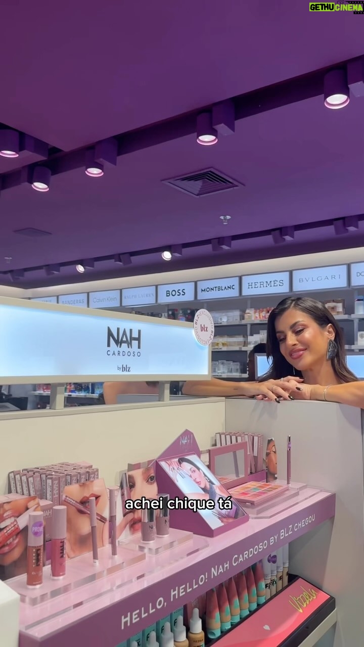 Nah Cardoso Instagram - Hoje rolou a inauguração da nova loja física da @belezanaweb a maior e melhor curadoria do país aqui no RJ no Barra Shopping e também o 2º evento da linha #NahCardosoByBLZ 💜 incrível, tá? OBRIGADA a todos lindos que foram, foi muito especial! ✨ #BelezaEmMovimento #DescubraBLZ