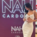 Nah Cardoso Instagram - primeiro evento físico de lançamento da linha #NahCardosobyBlz 💜 ontem vi pela primeira vez os produtos expostos em uma loja da @belezanaweb, tem noção? Que SONHO! Feliz feliz! Obrigada todos que foram prestigiar esse momento tão especial, viu? E oh, encontram no site, no app e nas lojas físicas ✨ marquem a gente com os produtinhos que vamos amar repostar vocês! Beleza na Web