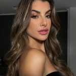 Nah Cardoso Instagram - 𝐑𝐄𝐓𝐑𝐎𝐒𝐏𝐄𝐂𝐓𝐈𝐕𝐀 𝐁𝐄𝐀𝐔𝐓𝐘 𝟐𝟎𝟐𝟑’ Quem também é do time apaixonados por make? Esse ano explorei váaarios estilos e trends, fiz reviews e tutoriais pra vocês, e 2024 podem esperar muuuuuito mais, viu? Me conta qual foi sua fav! 💄✨ #tbt #beauty #maquiagem #beautyrecap #makeup