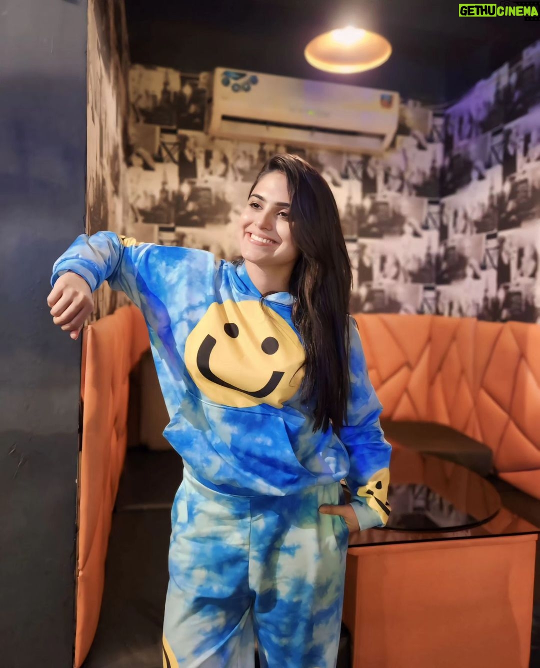 Naina Ganguly Instagram - A simple smile. Thatโs the start of opening your heart and being compassionate to others. ๐๐