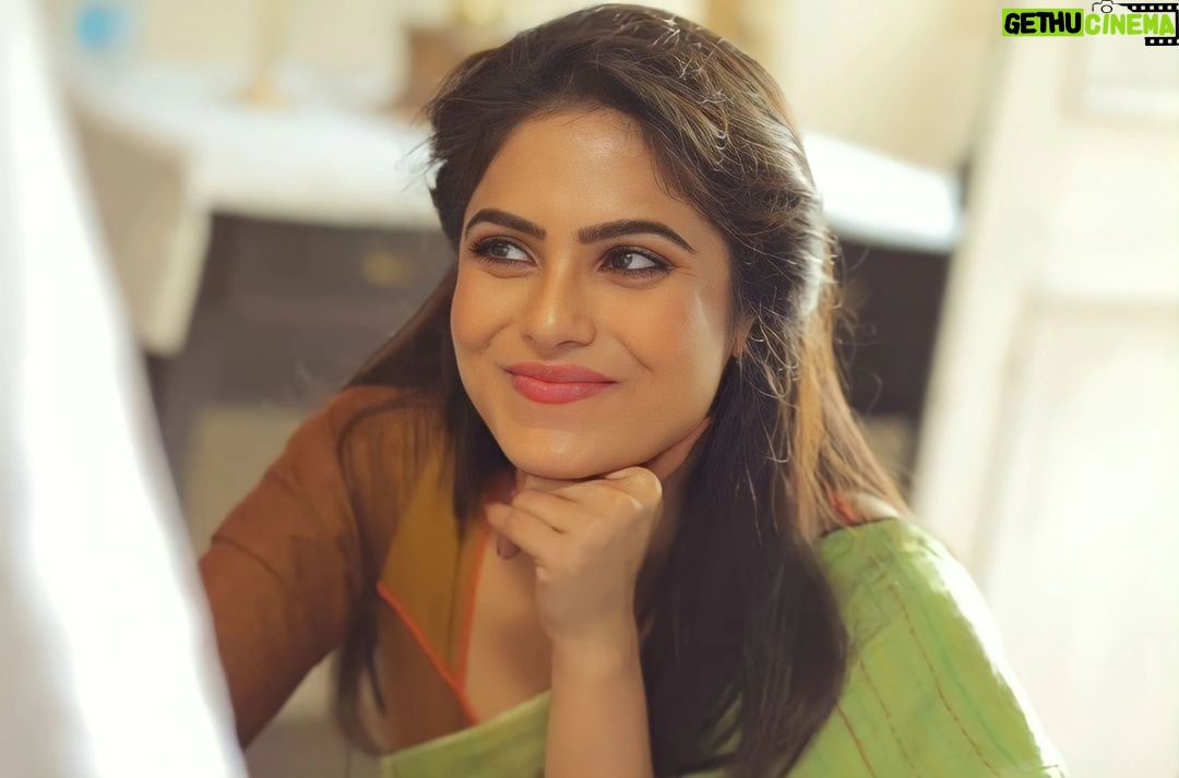 Naina Ganguly Instagram - And in her smile, we see something more beautiful than the stars. 💚