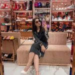 Naisha Khanna Instagram - Visited @londonrag_in and i’m in LOVE with their collection! 💘🤍 Bandra West