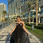 Naisha Khanna Instagram - pictures you missed from #uae 🇦🇪👀 Dubai, United Arab Emirates