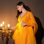 Naisha Khanna Instagram - Hellow 💛🌻 Wearing @urbanstree 📸: @s3.mumbai