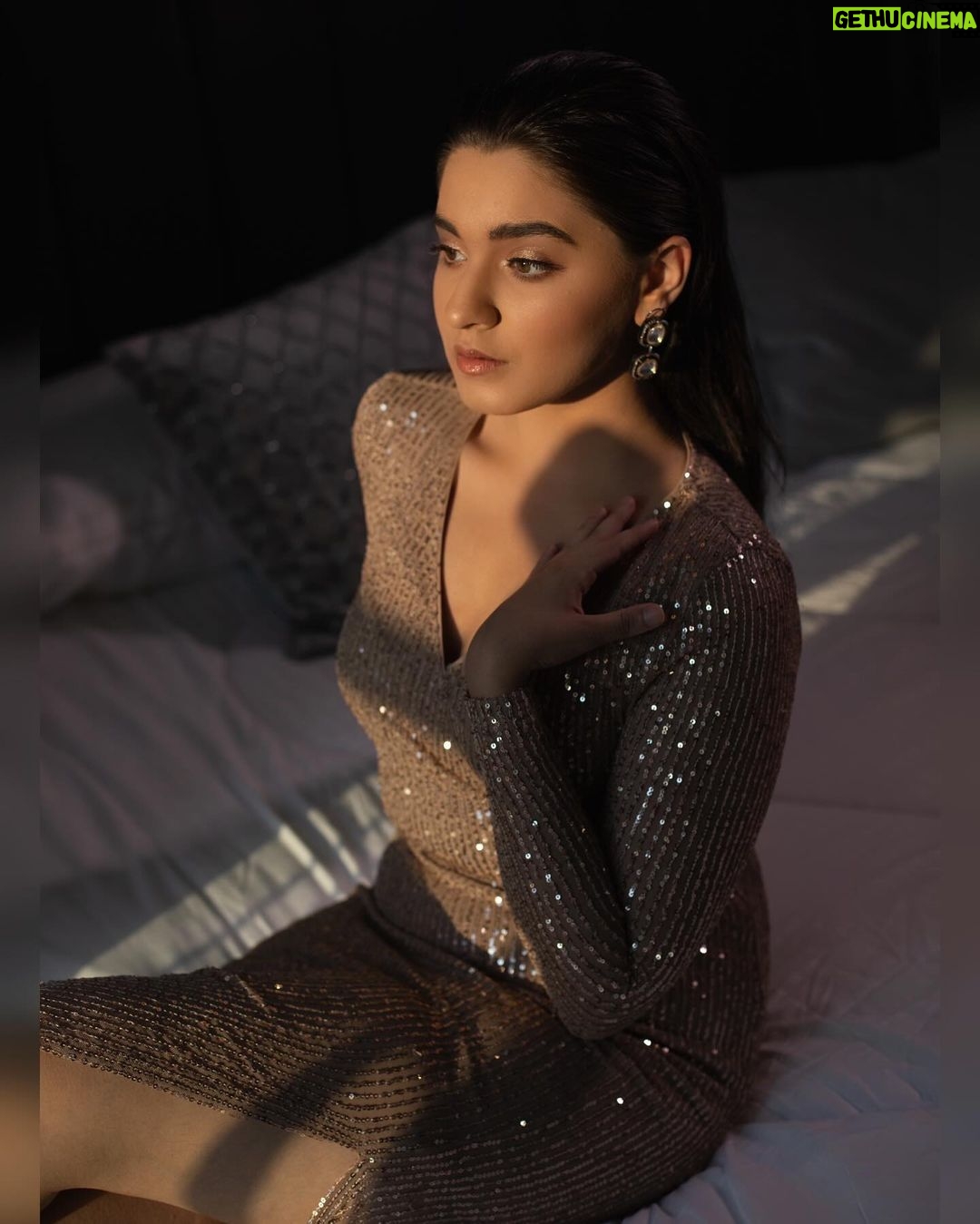 Naisha Khanna Instagram - oh, honey.💋🥂✨ Wearing- @kazowoman @tycoonglobaluae @tycoonmagazines @tycoonglobal @tycoonglobalnetwork @tycoonglobaluk @tycoonglobalaustralia @tycoonmagazinesteam @sanjeevkumarjain2802 #tycoons #tycoonmagazines #tycoon #tycoonglobal #tycooncalendarseason5 #womensday #tycoonglobal #tycoon #tycoonmagazines Dubai, United Arab Emirates