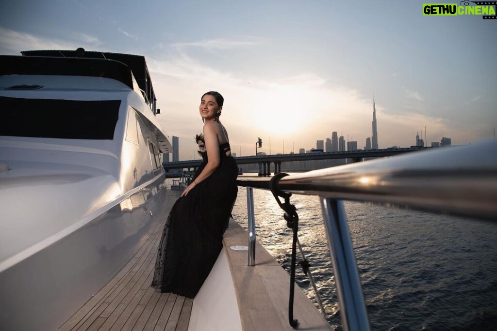 Naisha Khanna Instagram - Where the sky meets the sea🦋🌊🐚 @tycoonglobaluae @tycoonmagazines @tycoonglobal @tycoonglobalnetwork @tycoonglobaluk @tycoonglobalaustralia @tycoonmagazinesteam @sanjeevkumarjain2802 #tycoons #tycoonmagazines #tycoon #tycoonglobal #tycooncalendarseason5 #womensday #tycoonglobal #tycoon #tycoonmagazines Dubai, United Arab Emirates