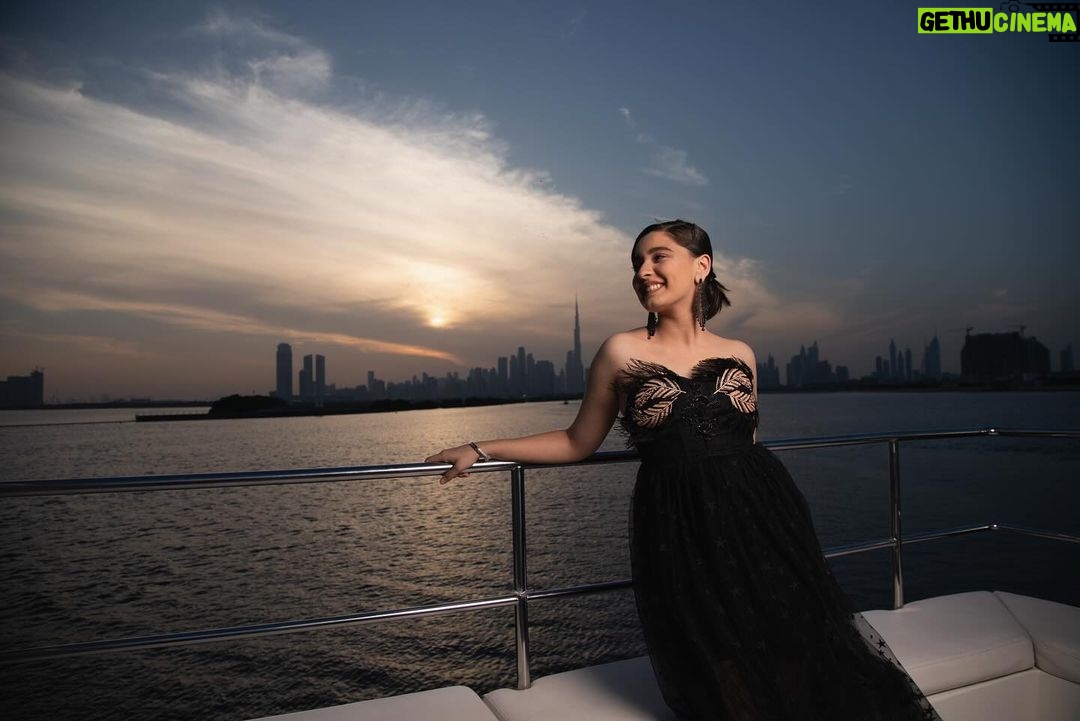 Naisha Khanna Instagram - Where the sky meets the sea🦋🌊🐚 @tycoonglobaluae @tycoonmagazines @tycoonglobal @tycoonglobalnetwork @tycoonglobaluk @tycoonglobalaustralia @tycoonmagazinesteam @sanjeevkumarjain2802 #tycoons #tycoonmagazines #tycoon #tycoonglobal #tycooncalendarseason5 #womensday #tycoonglobal #tycoon #tycoonmagazines Dubai, United Arab Emirates