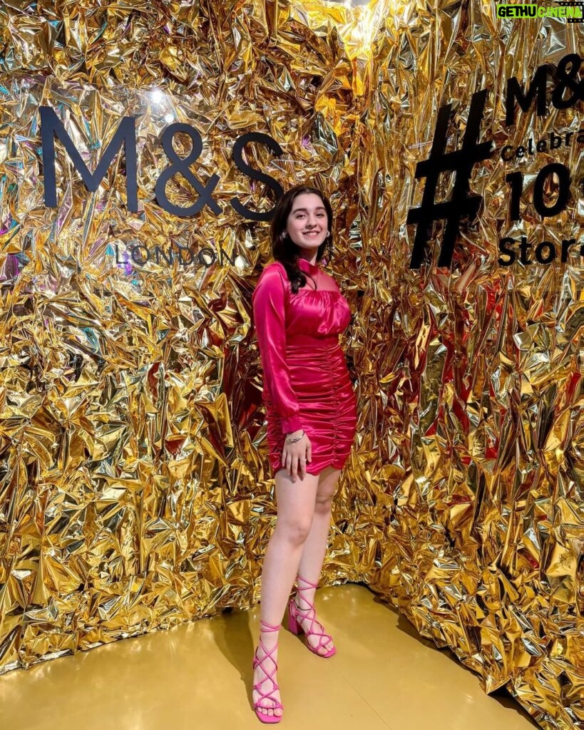 Naisha Khanna Instagram - Marks and Spencer, 100th store celebration! Thankyou for having me 🩷 @maliniagarwal @missmalinievents @marksandspencerindia @palakpurswani #missmalinievents #MandSCelebrates100Stores #100ReasonsToLoveMandS