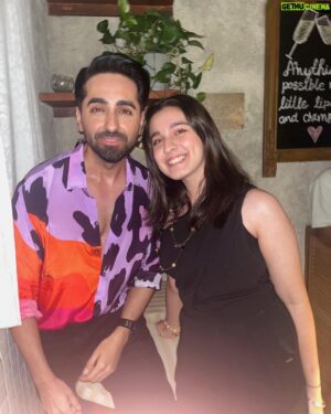 Naisha Khanna Instagram - Such a sweet human! @ayushmannk 🤍
At the success party of Dream Girl 2✨

@majid_khann @queseraseramumbai @filmycurrycentral #DreamGirl2 #sucessparty #explorepage #ayushmannkhurana #actor