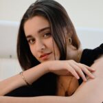 Naisha Khanna Instagram - its always in the eyes 🖤 📸: @unreel_ank @ankitsahu8589