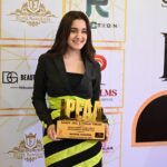 Naisha Khanna Instagram - young actress of the year❤️ can’t thank y’all enough :) 👗: @meeamifashion look: @debellaandbeau 📸: @ankitsahu8589 #fyp #collab #ootd #award #fame #outfitinspo #fashion #lookoftheday #awardwinning congratulations @majid_khann for winning the best talent manager of the year!