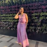 Naisha Khanna Instagram – tell her bout me ;)

fit: @fail.co.in 
#ootd #solodate Radisson Mumbai Goregaon