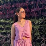 Naisha Khanna Instagram – tell her bout me ;)

fit: @fail.co.in 
#ootd #solodate Radisson Mumbai Goregaon