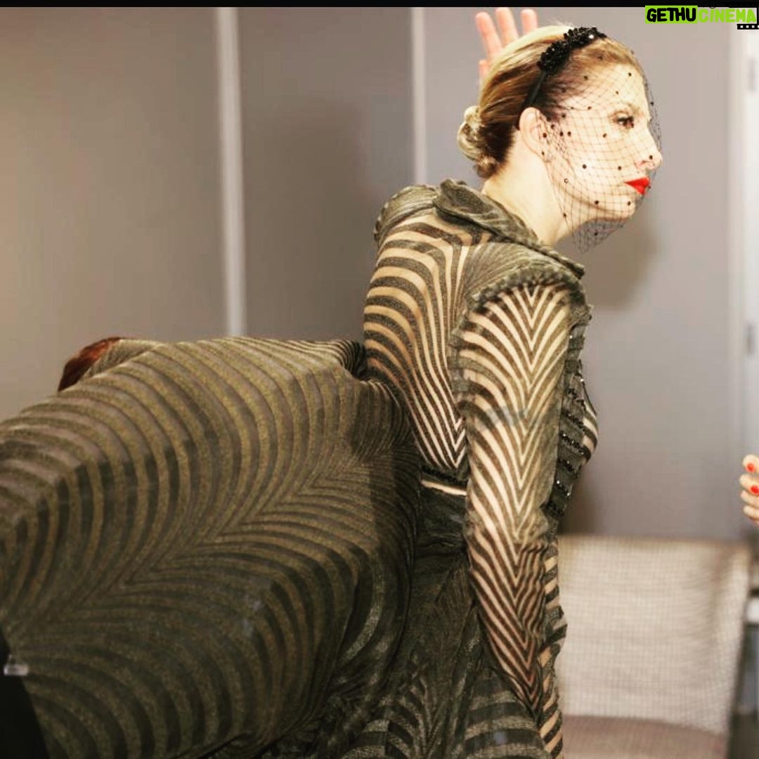 Najwa Nimri Instagram - #madridfashionweek @andres.sarda ππfotos @antoniorubial π pelo maqui mi querida @raquelalvarezdiaz_