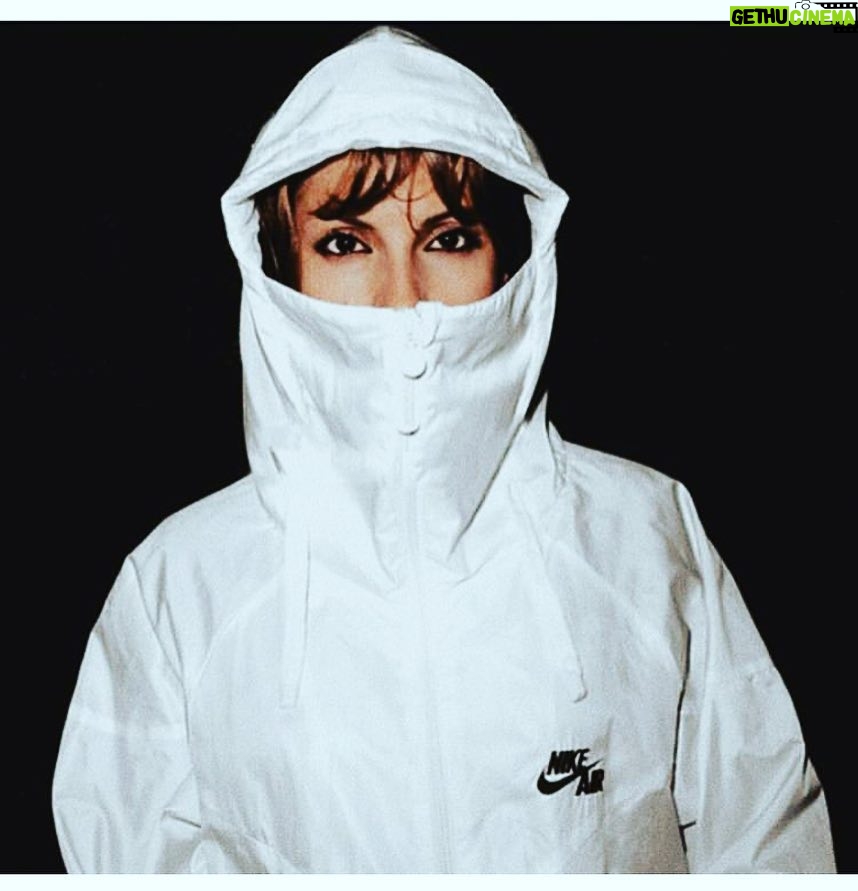 Najwa Nimri Instagram - #asíseguimosasiempezamos @nikewomen