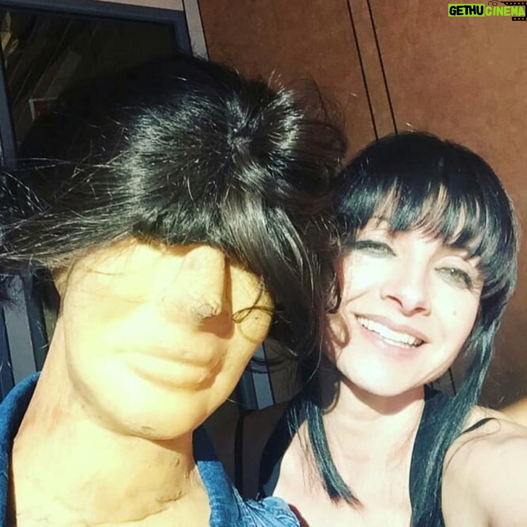 Najwa Nimri Instagram - #YAFALTAMENOS #visavisenfox @foxtves ES DE @globomedia