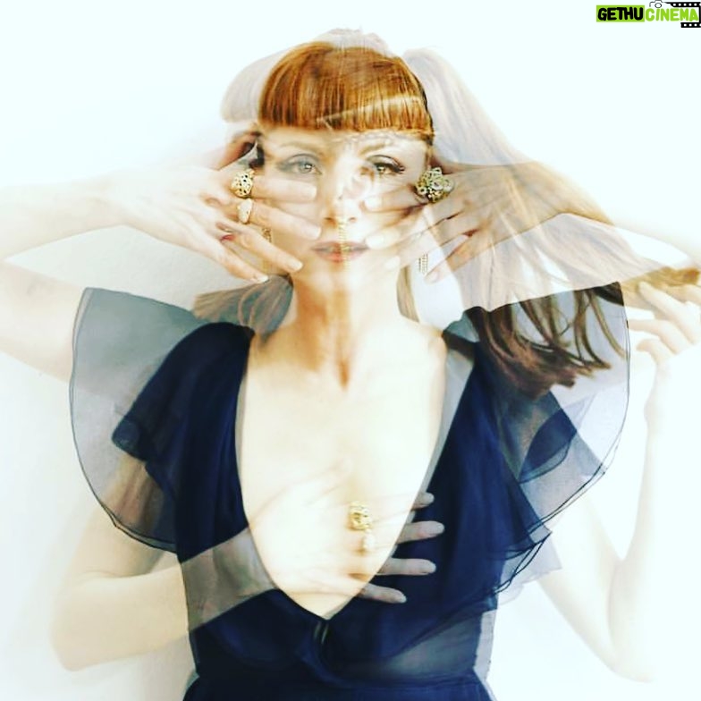 Najwa Nimri Instagram - @natentropia #lareinadelafestruccion m llamo m enamoré