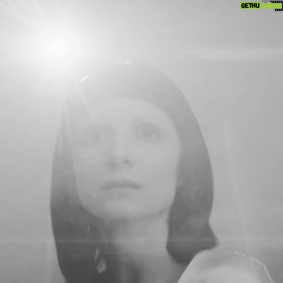 Najwa Nimri Instagram - ... #quientecantara#cine#carlosvermut 2018 @lavidarima14