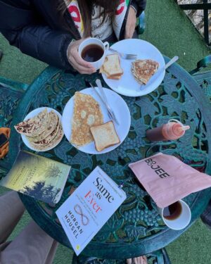 Nakuul Mehta Instagram - Last few days reeked of tranquility and joy with equal sides of jam, gajjar ka halwa, offspring’s obsession with monkeys, butter wala toast, company of close friends, coffee, winter sun, generous hosts, decent cognac, a good book, warm hugs and hope ☀️

Also, at what point in the calendar does one stop wishing each other, Happy New Years, eh? Never mind. May love and joy be your amigos ❤️
