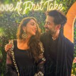 Nakuul Mehta Instagram - Her: You got a home? Him: Tere dil ke sheher mein ghar mera ho gaya.. 😉 QED