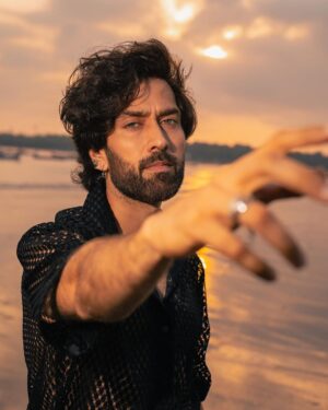 Nakuul Mehta Instagram - मच्छवारा 🕸️

.
.

Avec
@horilhumad x @styleitupbyaashna