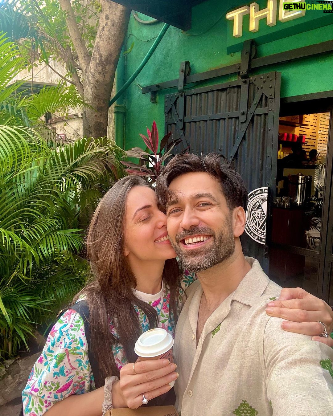 Nakuul Mehta Instagram - The offspring will now have to deal with over caffeinated folks who have promised him a Santa this Christmas. 🎄💚