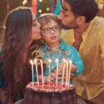 Nakuul Mehta Instagram – Our Sufi turned 3 this month and his good ol folks followed his lead and everything he adores… a park, songs, dance, his friends, some chaat and made a DIY old school 90s style garden picnic❤️

DIY was pulled off with some expert handholding and styling by our friends Kunjal & Dhaval @scribbleandpop_events. Thank you for all your care, beauty and the old school aesthetics you brought to Sufi Ki Picnic 😍

Thank you @musicwithkevin for your gentle madness, the Hot Potato Banger and letting Sufi take over from you 😉

🎥 @toyboyarshad Bhaiya ✨