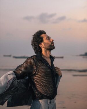 Nakuul Mehta Instagram - मच्छवारा 🕸️

.
.

Avec
@horilhumad x @styleitupbyaashna