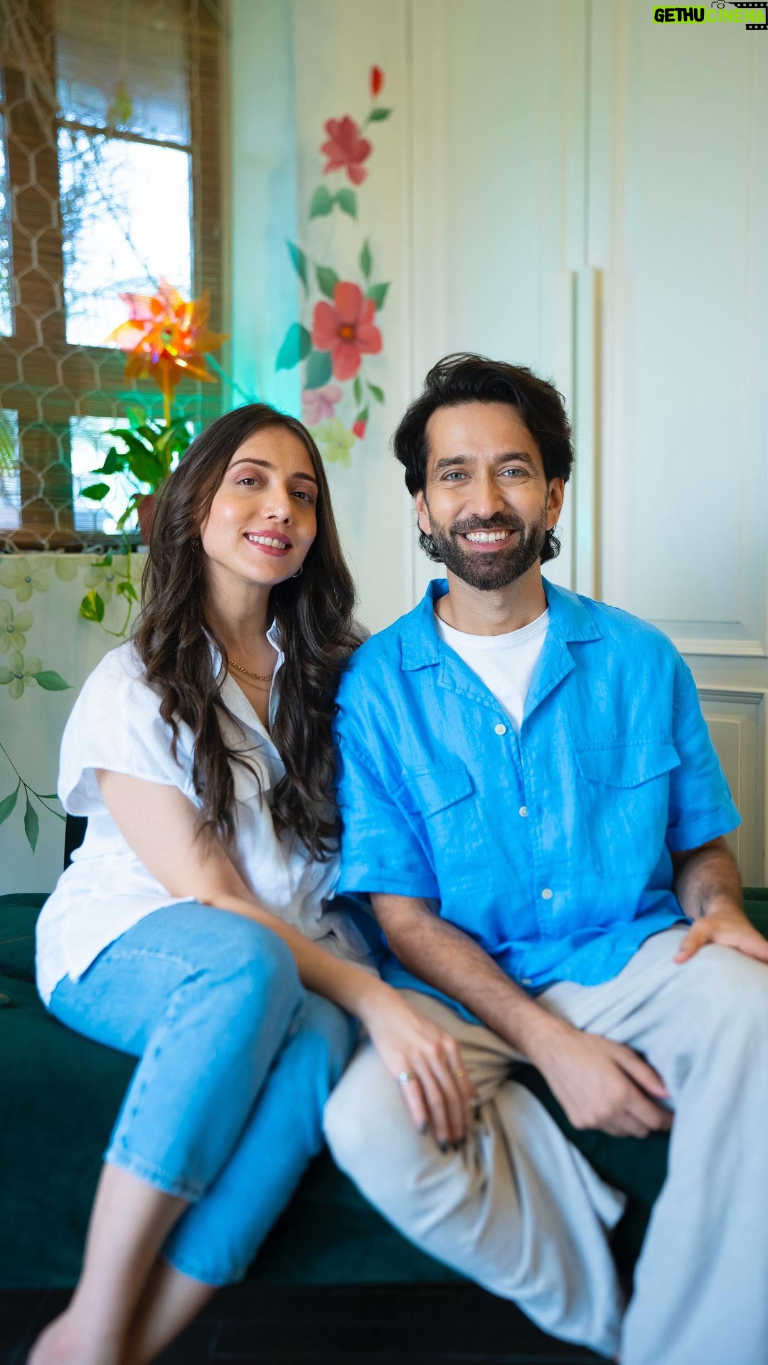 Nakuul Mehta Instagram - Being parents also mean invariably we are the biggest skeptics… we can’t endorse a brand we don’t see actual proof of Aur phir yeh toh diaper hai, can’t take any chances. Isiliye.. Hum sirf #DekhKeHiMaanenge #Ad