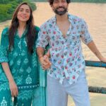 Nakuul Mehta Instagram – Haridwar-ing with my Heeriye @nakuulmehta ❤️

#PilibhitHouseRituals 
#Haridwar 

Shukriya @gautam.verma.718
