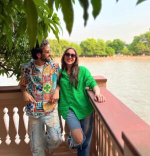 Nakuul Mehta Instagram - Ganga with my બાઇડી

At the magical @pilibhithouseharidwar 🫶