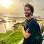 Nakuul Mehta Instagram – बोरिया बिस्तर & Sunsets 🌈