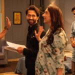 Nakuul Mehta Instagram – One last time tonight on your TeeVee screens as RK ❤️

Love to my cast & crew and our audiences with the most generous hearts ❤️ 

#BadeAchheLagteHain3 

कलाकार @rasshi_ganeriwal 📸
👨‍💻 @crayartistetmet