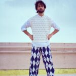 Nakuul Mehta Instagram - गाना सही लगा @dieppj ने चेयर पे बैठाया कोल्हापुरी ख़ुद पहनी बाक़ी आपके सामने है