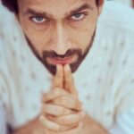 Nakuul Mehta Instagram - महफ़िल 🤍 . . @dieppj * @zeeshanali.pk