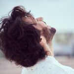 Nakuul Mehta Instagram - महफ़िल 🤍 . . @dieppj * @zeeshanali.pk