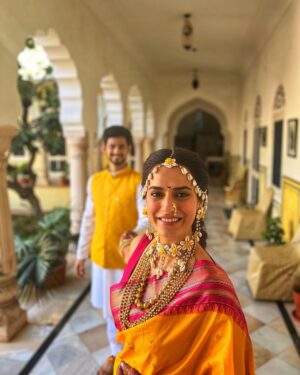 Nakuul Mehta Instagram - The weekend was spent celebrating the union of two of the most joyous, drunk in love and the warmest people we may know off.. Kashu & Akshat ❤️

It ran without a schedule, with lots of impromptu dancing, happy tears, so much heart and to our utter disappointment the exception of that generic mausi/tayaa ji present in every wedding complaining about the younger generation! 

There are great days, there are beautiful ones and then there are days which promise to stay with you for a very long time. Watching the both of you celebrate each other and revel in the company of your closest will remain one of the happiest memories. 

Eternal happyness @kashmira_irani & @captain_akshat ❤️

.
.

Also, special love to @malvikatalwar for @yeh_lehenga_nahi_mehenga waali sherwani 🤙🏼